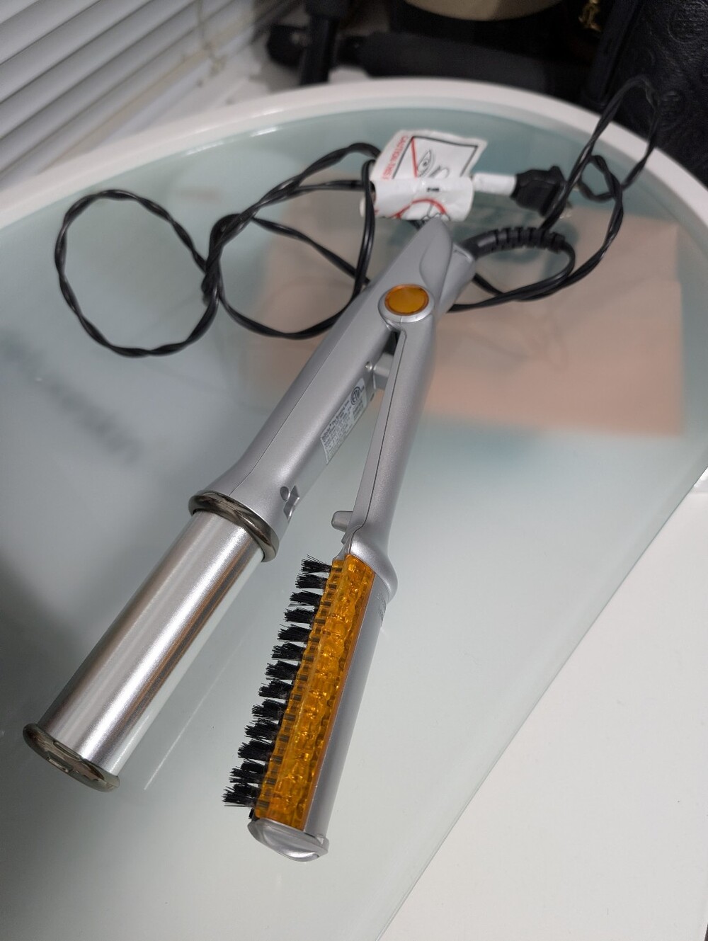 Instyler - Heated Styling Iron with Brush